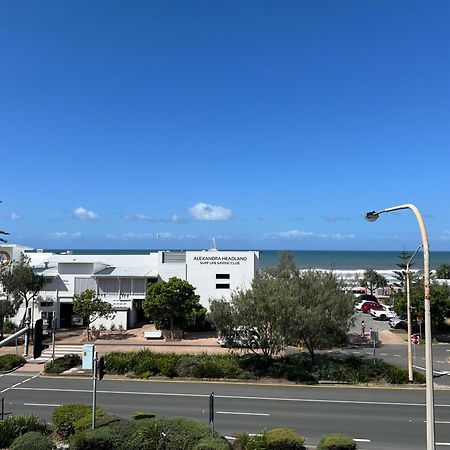 Ocean View - Alexandra Headlands Beachfront Unit Exterior foto