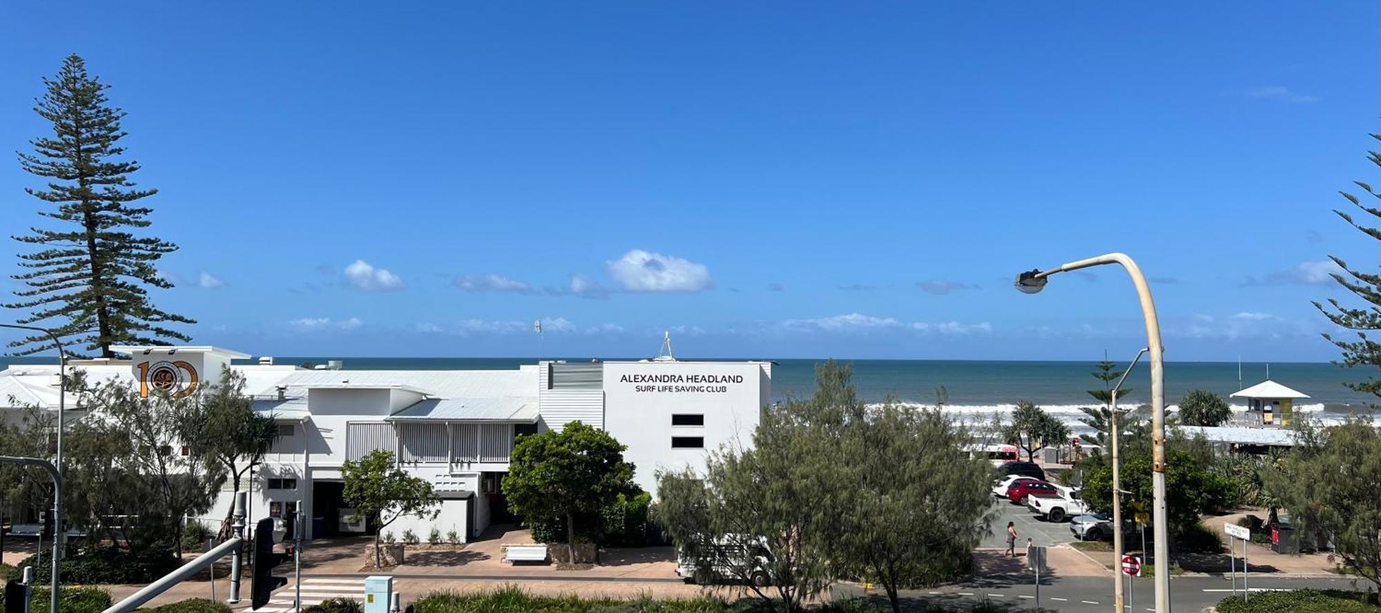 Ocean View - Alexandra Headlands Beachfront Unit Exterior foto